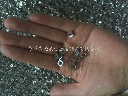 四方左牙螺母