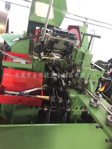 非标螺丝冷镦加工